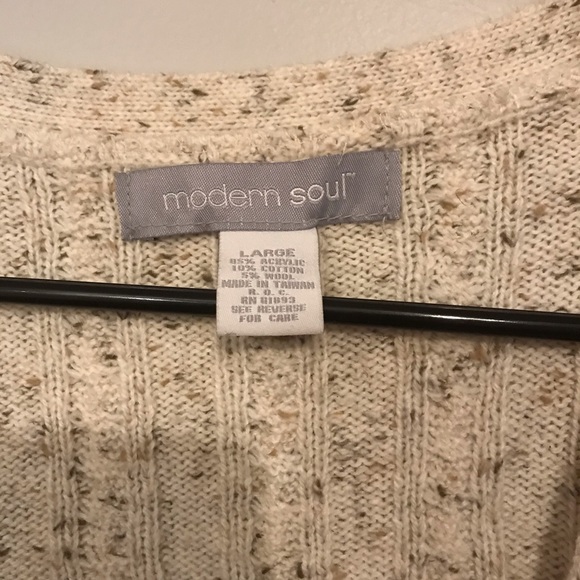 MODERN SOUL CREAM SWEATER - Picture 2 of 3
